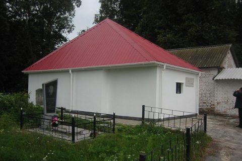 Cemeteries / Oholei Tzadikim