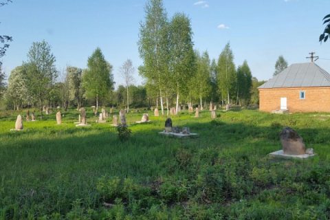 Cemeteries / Oholei Tzadikim