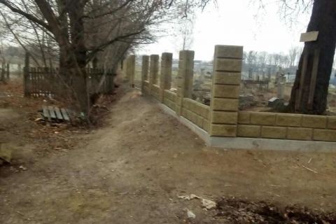 Cemeteries / Oholei Tzadikim